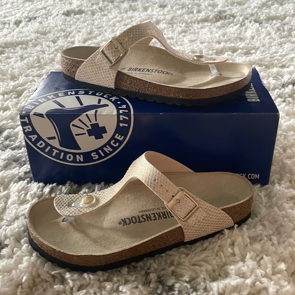 Birkenstock Gizeh Shiny Python Eggshell asst ge - Picture 1 of 6